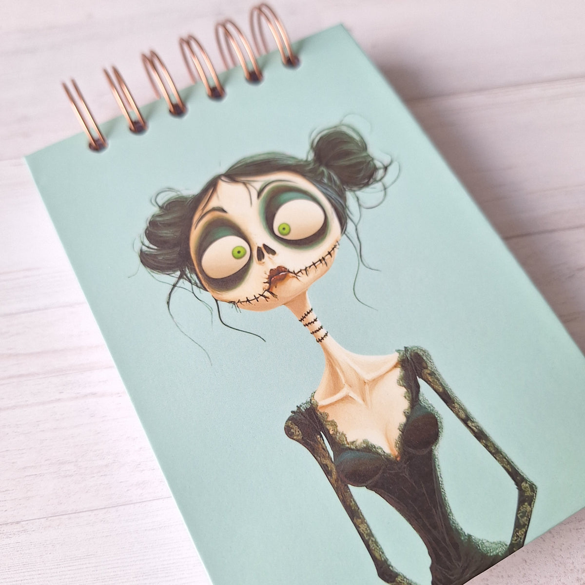 Dead cute · Libreta A6